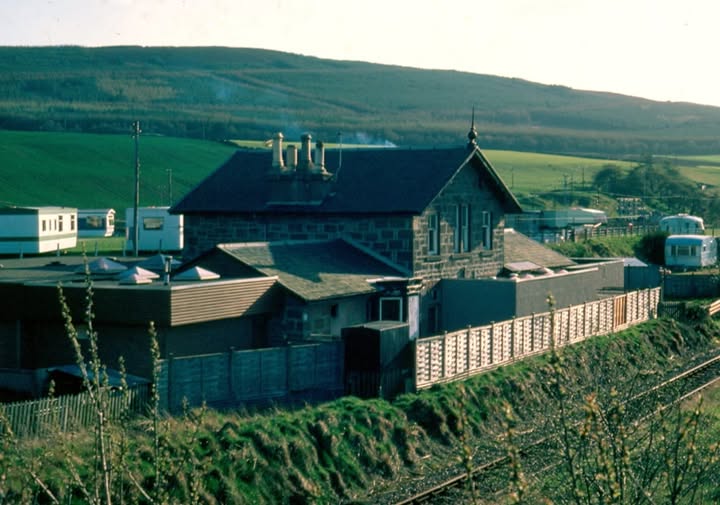 Meikle Ferry Railway Station