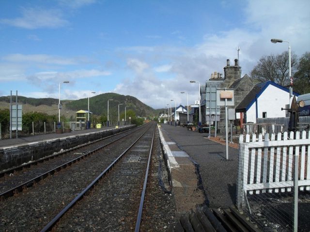Rogart_Station_-_geograph.org.uk_-_1854168 Rogart Station